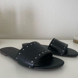 NWOT! Banana Republic Studded Slides